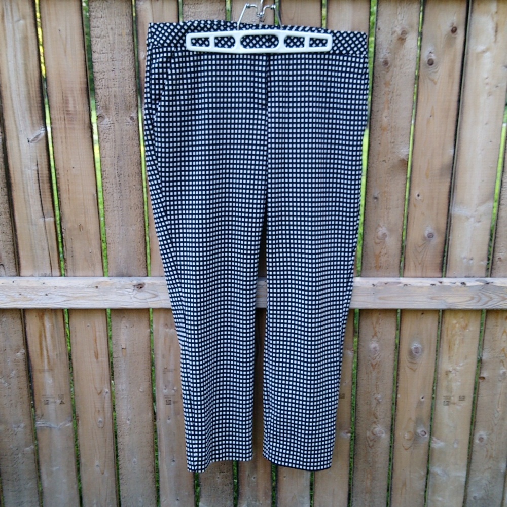 Express Communist Black White Checkered Pattern Cropped Pants